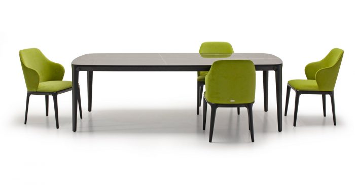 Стол обеденный Playground