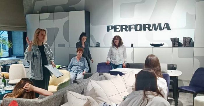 Экскурсия по шоурумам ARTPLAY