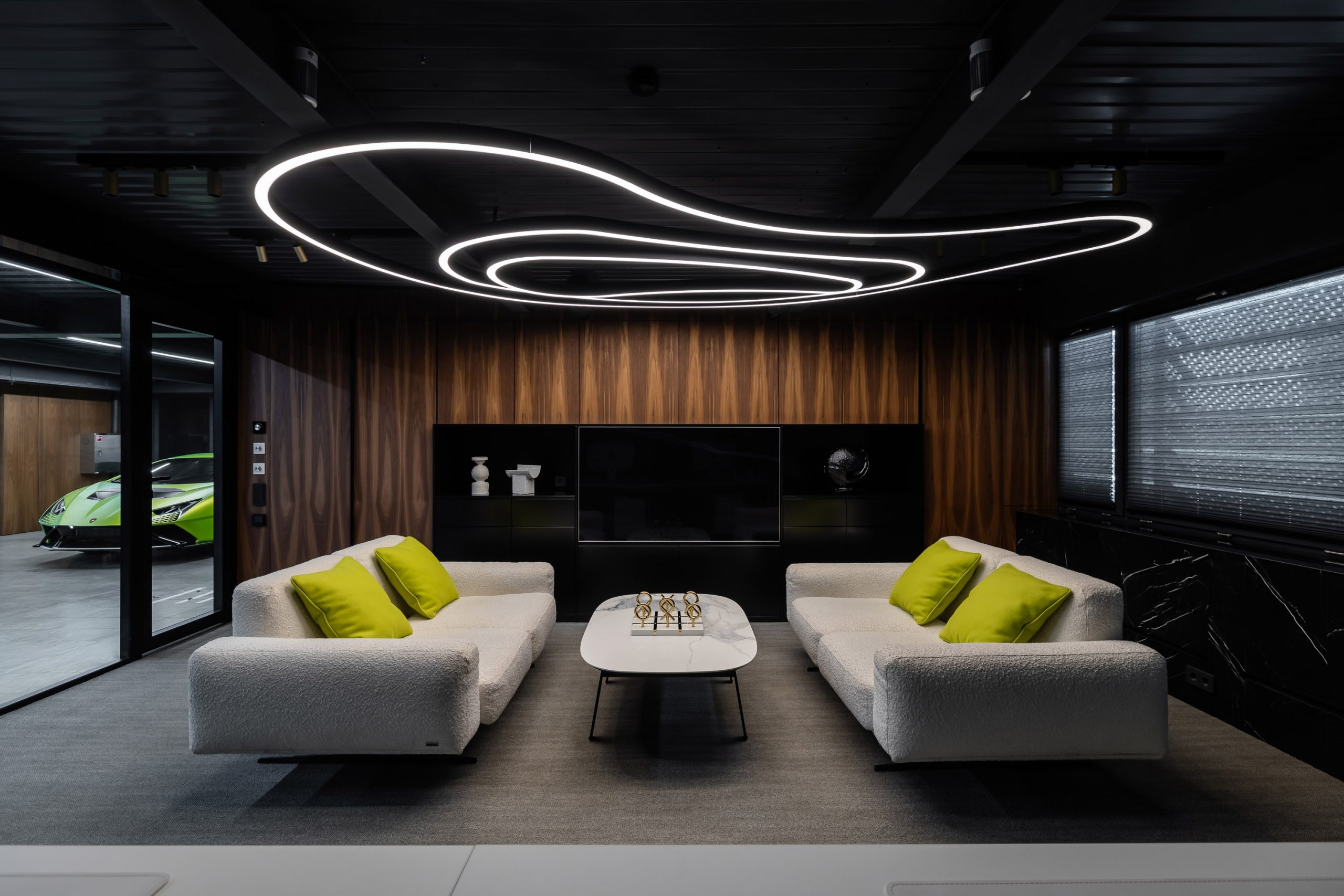 Оснащение офисов мебелью