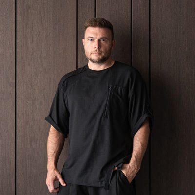 Искусство контраста: роскошный интерьер с неожиданными решениями